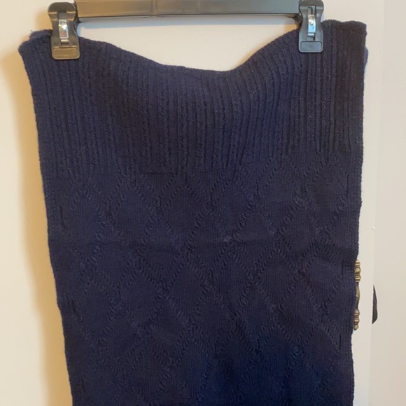 Brand new Banana Republic Merino wool scarf - Picture 3 of 5